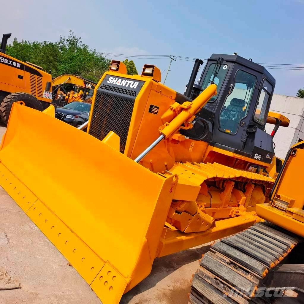Shantui SD 16 Crawler dozers