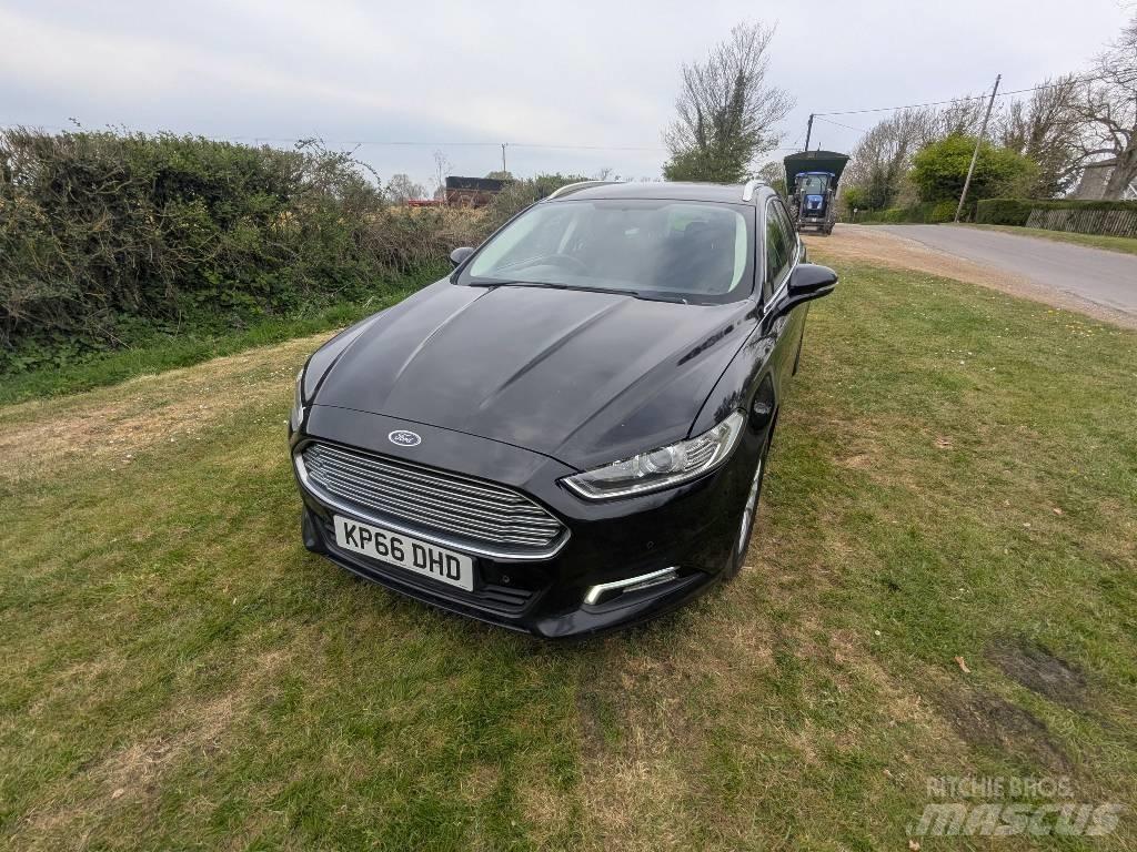 Ford Mondeo Automobiles / SUVS