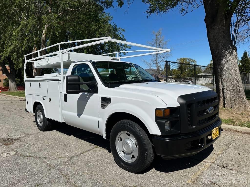 Ford F 250 SD Pickup Trucks