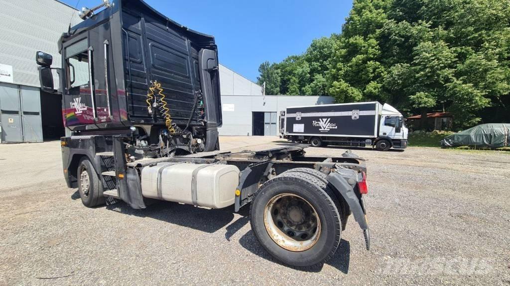 Renault Magnum 500 Conventional Trucks / Tractor Trucks