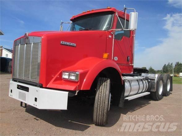Kenworth T800 Conventional Trucks / Tractor Trucks