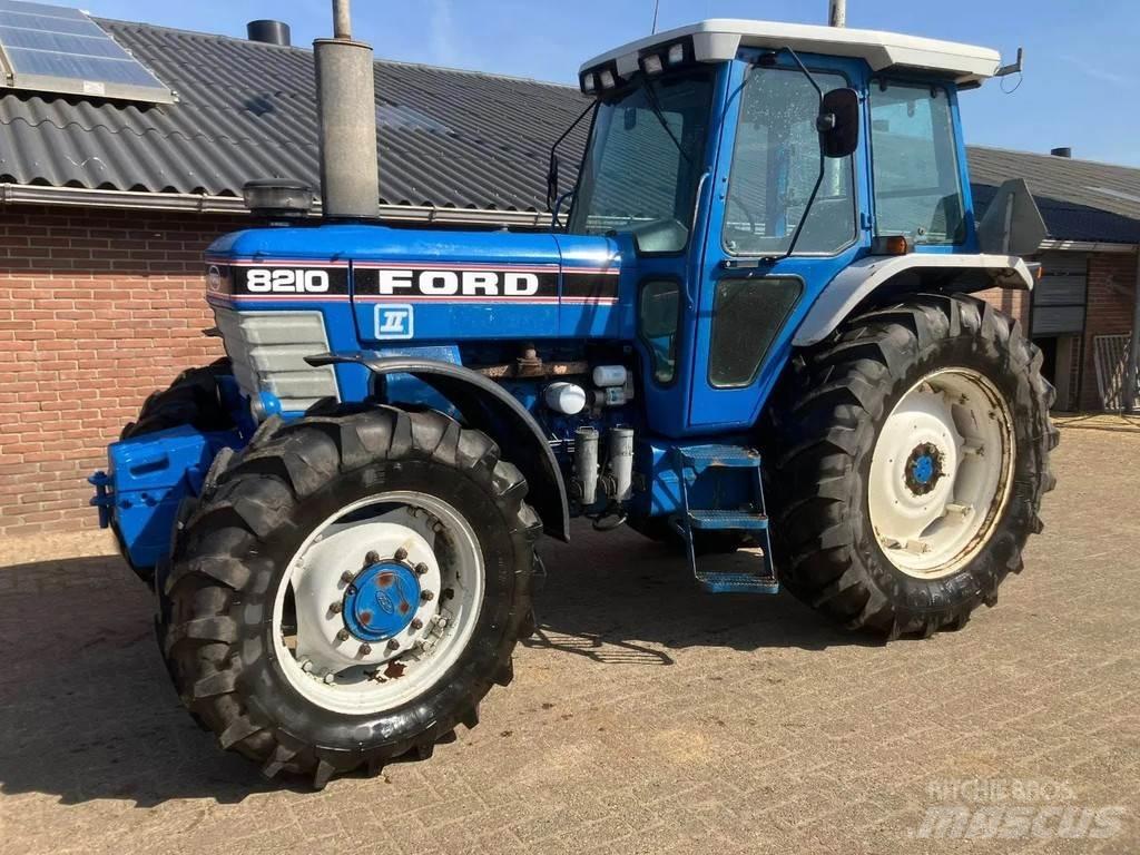Ford 8210 gen 2 Tractors