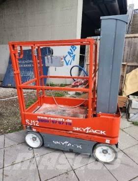 SkyJack SJ 12 Scissor Lifts