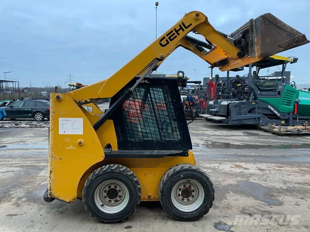 Gehl R 165 Skid Steer Loaders