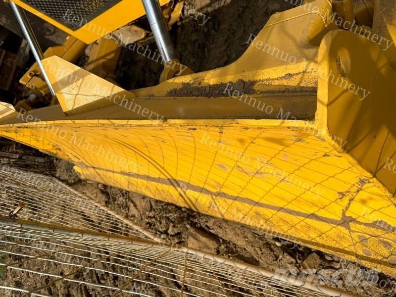 Shantui SD 22 Crawler dozers