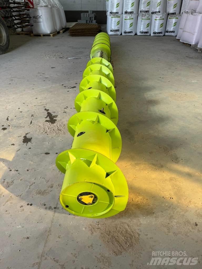 CLAAS Vario 716 Combine Attachments