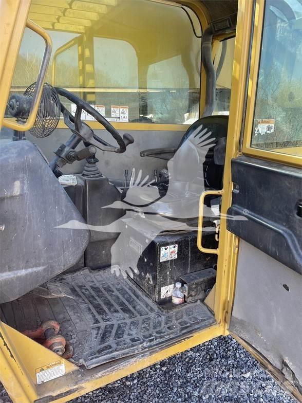 CAT TL1055 Telescopic Handlers