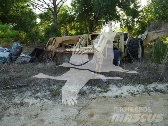 Ford 555 Backhoe Loaders