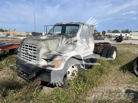 Ford F800 Cab & Chassis Trucks