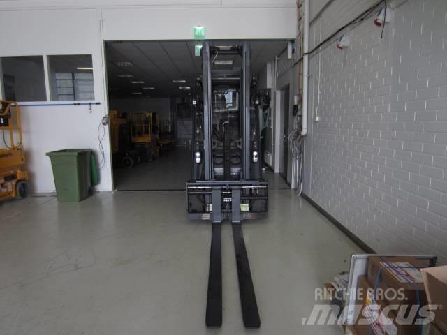 Linde E30H Electric Forklifts