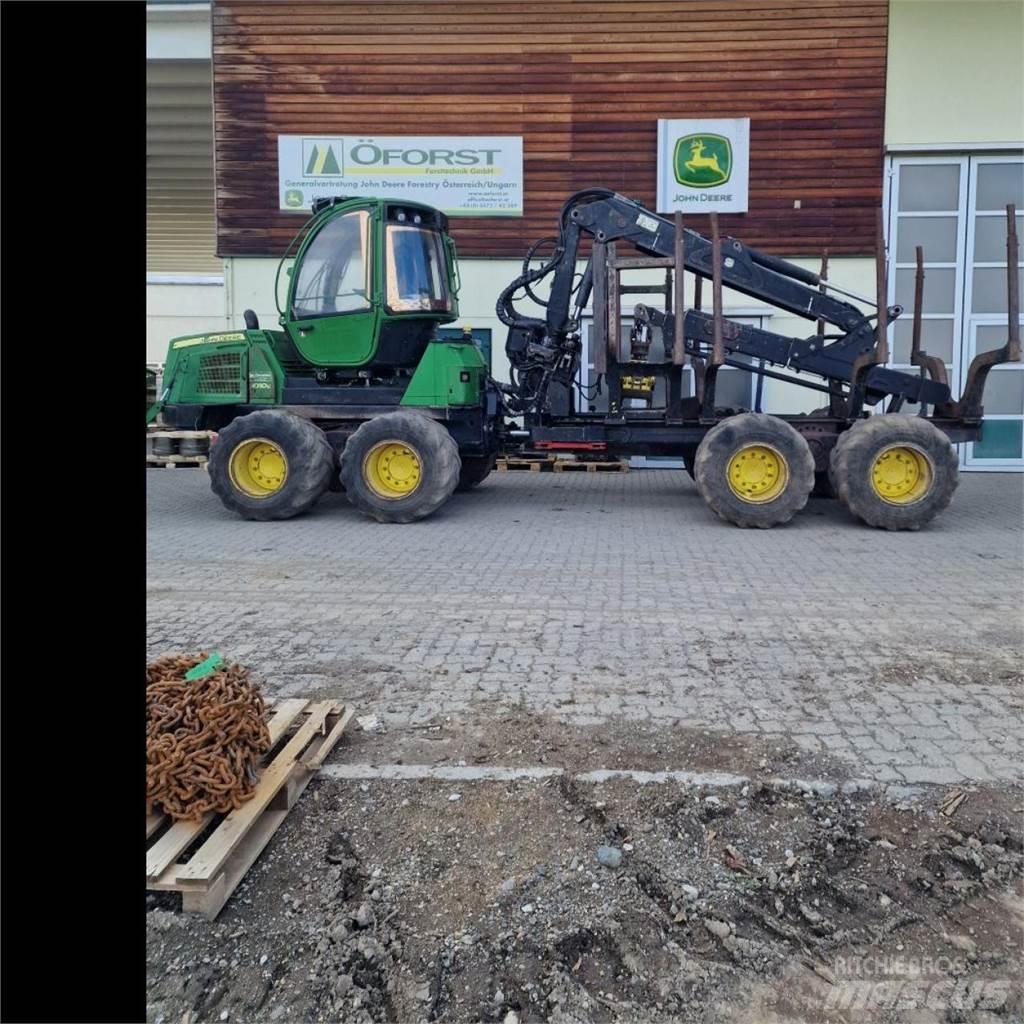John Deere 1010 E Forwarders