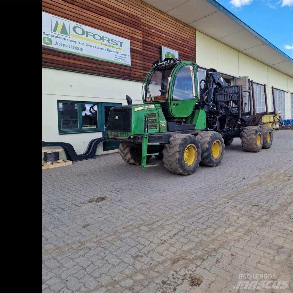 John Deere 1010 E Forwarders