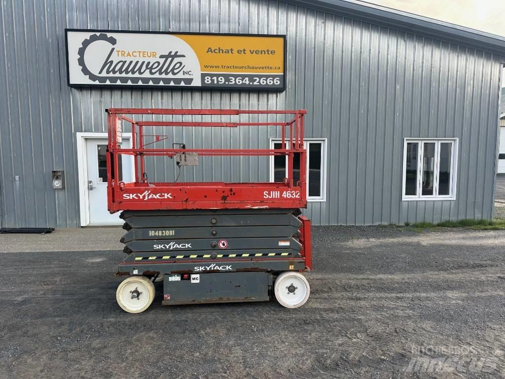 SkyJack SJ 4632 Scissor Lifts