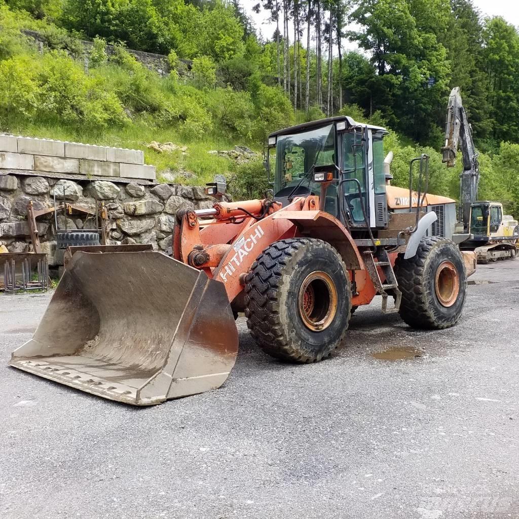 Hitachi ZW 220 Wheel Loaders