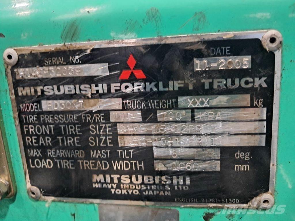 Mitsubishi FD30NT Diesel Forklifts