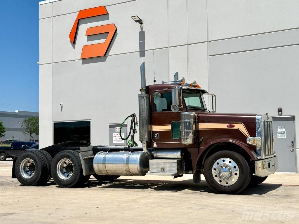 Peterbilt 379 Conventional Trucks / Tractor Trucks