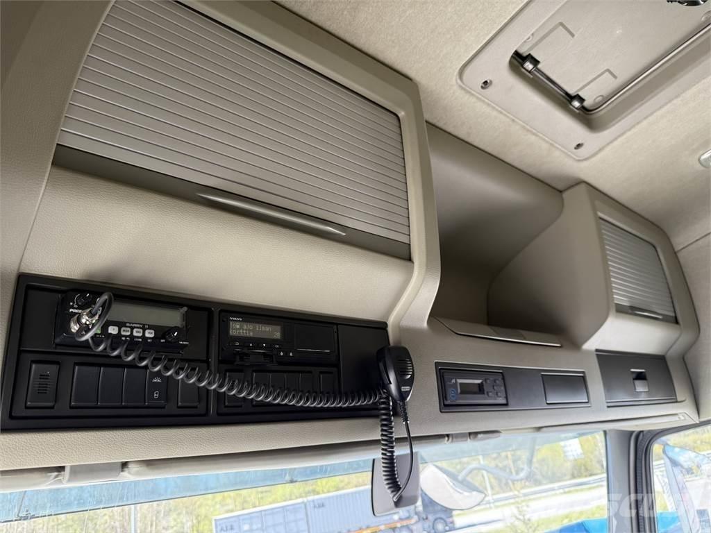 Volvo FMX 6x4 Conventional Trucks / Tractor Trucks