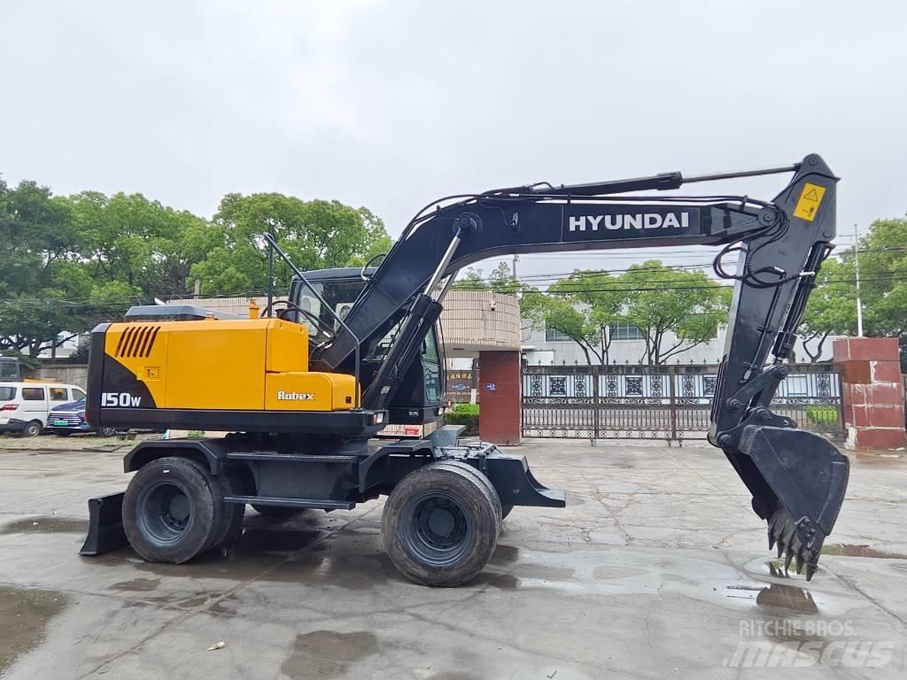 Hyundai 150w Wheeled excavators