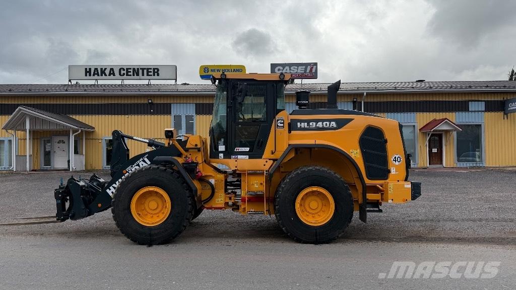Hyundai HL 940 Wheel Loaders