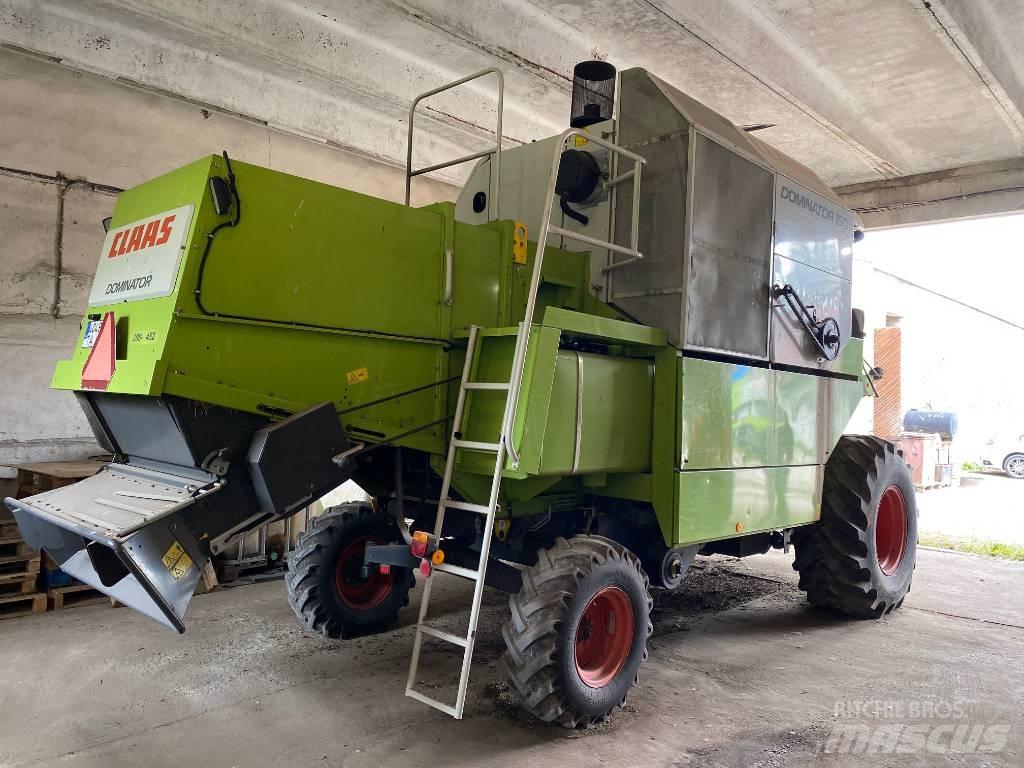 CLAAS Dominator 150 Combine Harvesters