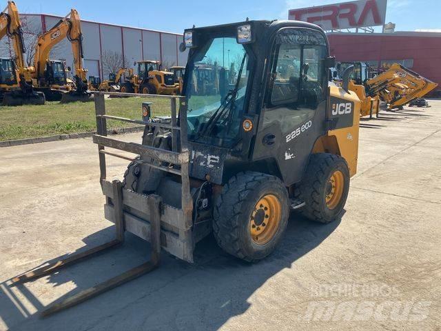 JCB 225 Skid Steer Loaders