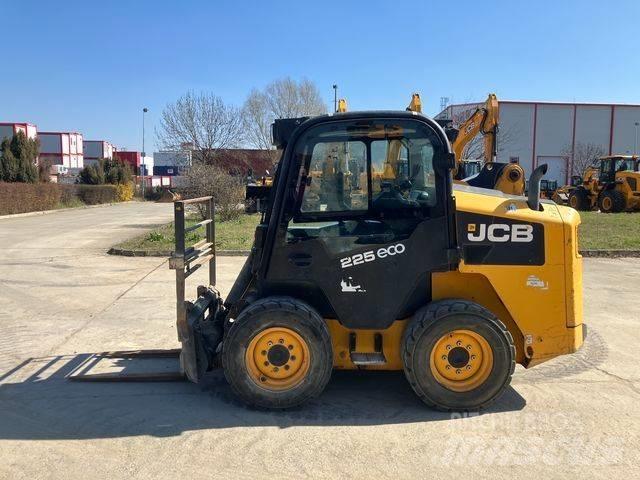 JCB 225 Skid Steer Loaders