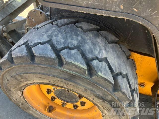 JCB 225 Skid Steer Loaders