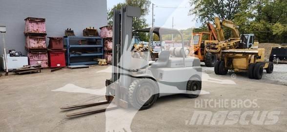 Hyster H80C Diesel Forklifts