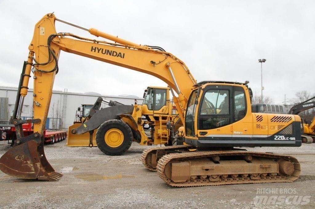 Hyundai Robex 220 LC Crawler excavators