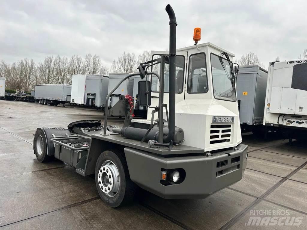Terberg YT YT17 Shunt Trucks