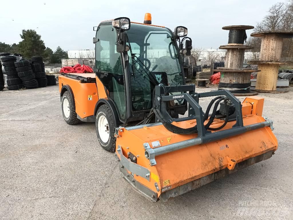 Multihog CX75 Tractors