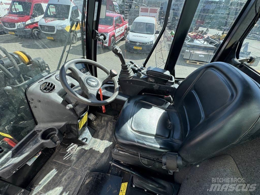 Gehl AL650 Wheel Loaders