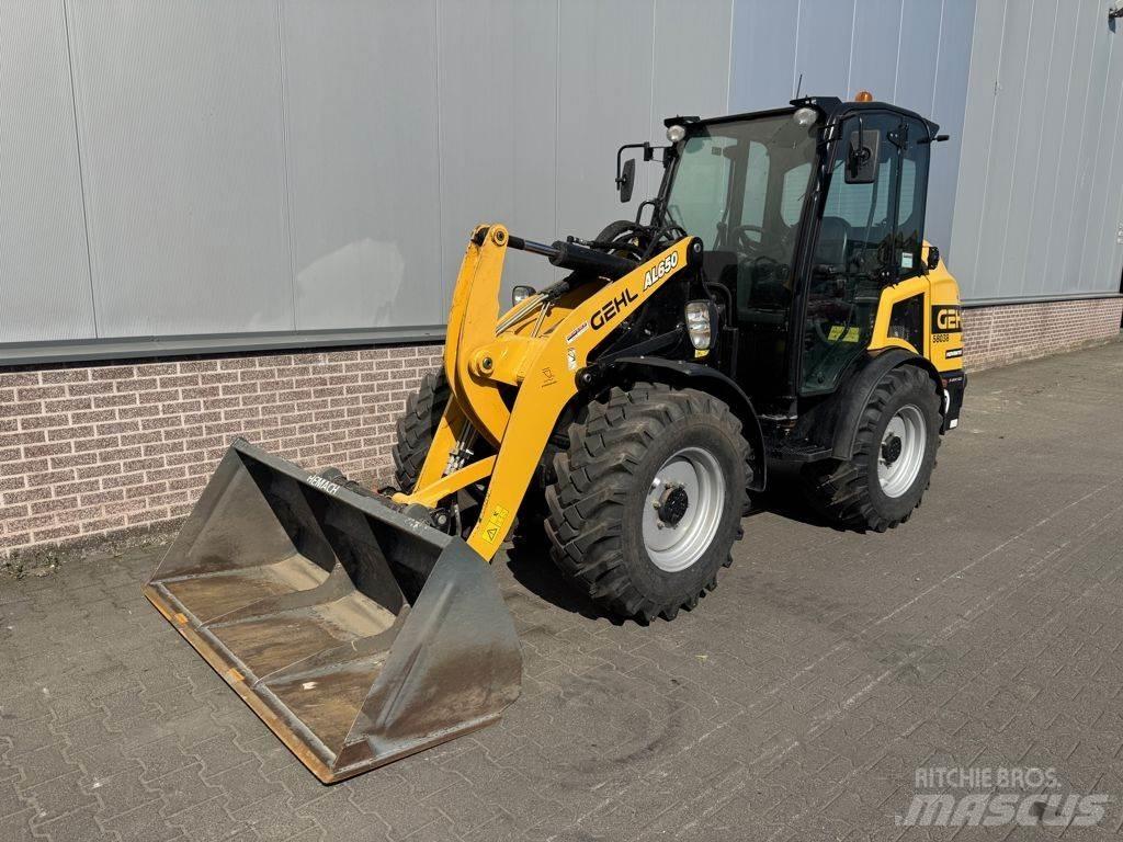 Gehl AL650 Wheel Loaders