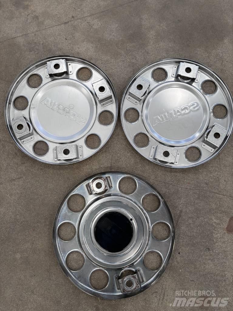 Scania R 450 Tires, wheels and rims