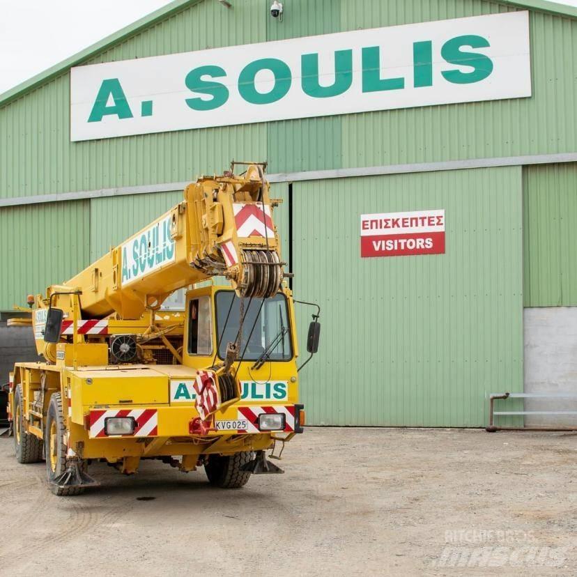 Liebherr LTM 1035 Mobile and all terrain cranes