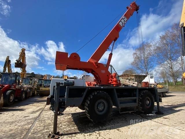 PPM 2009 Mobile and all terrain cranes