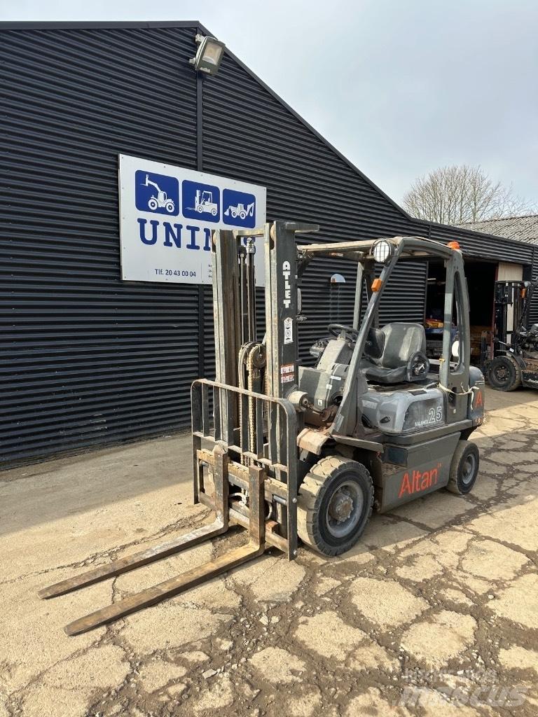 Nissan FD25 Diesel Forklifts