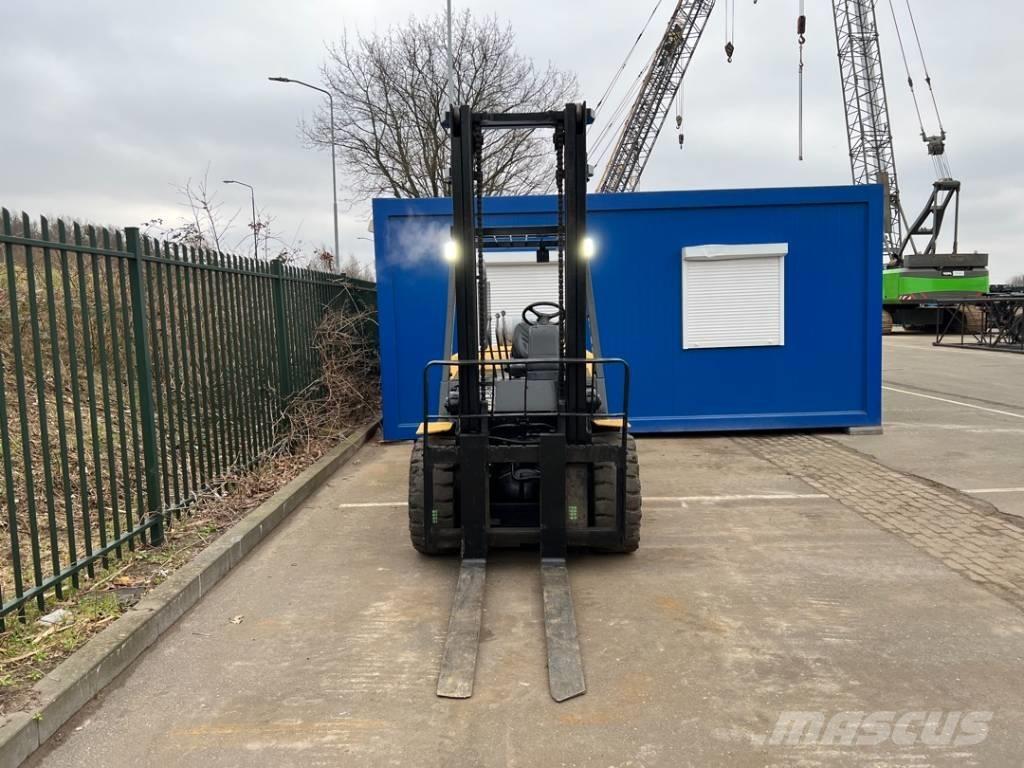 CAT GP 40 K L LPG trucks