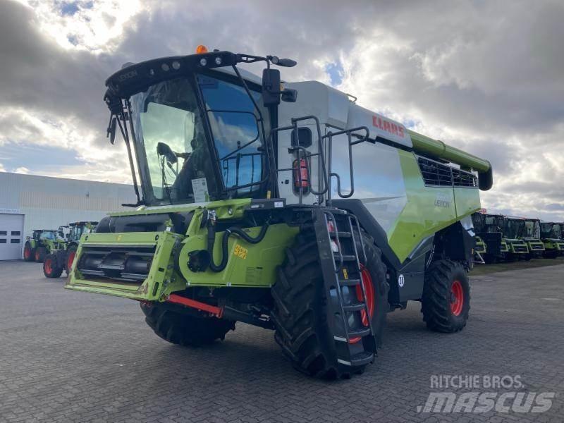 CLAAS LEXION 6600 Combine Harvesters