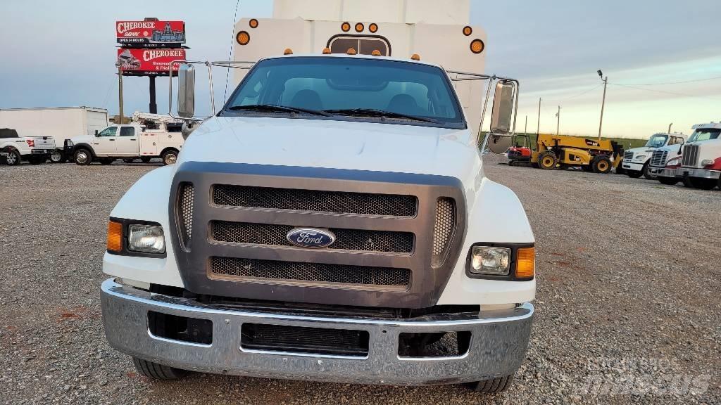 Ford F 650 SD Wood Chippers