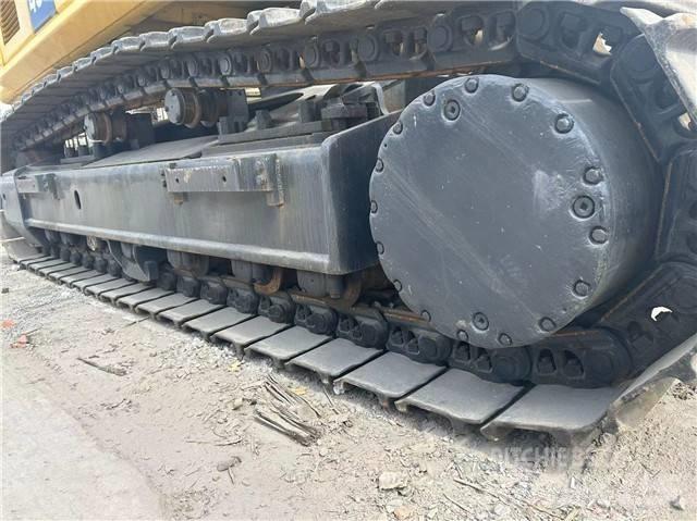 Komatsu PC 450-8 Crawler Excavators