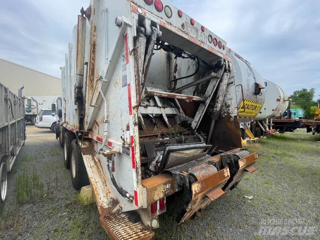 CCC LOW ENTRY Garbage Trucks / Recycling Trucks