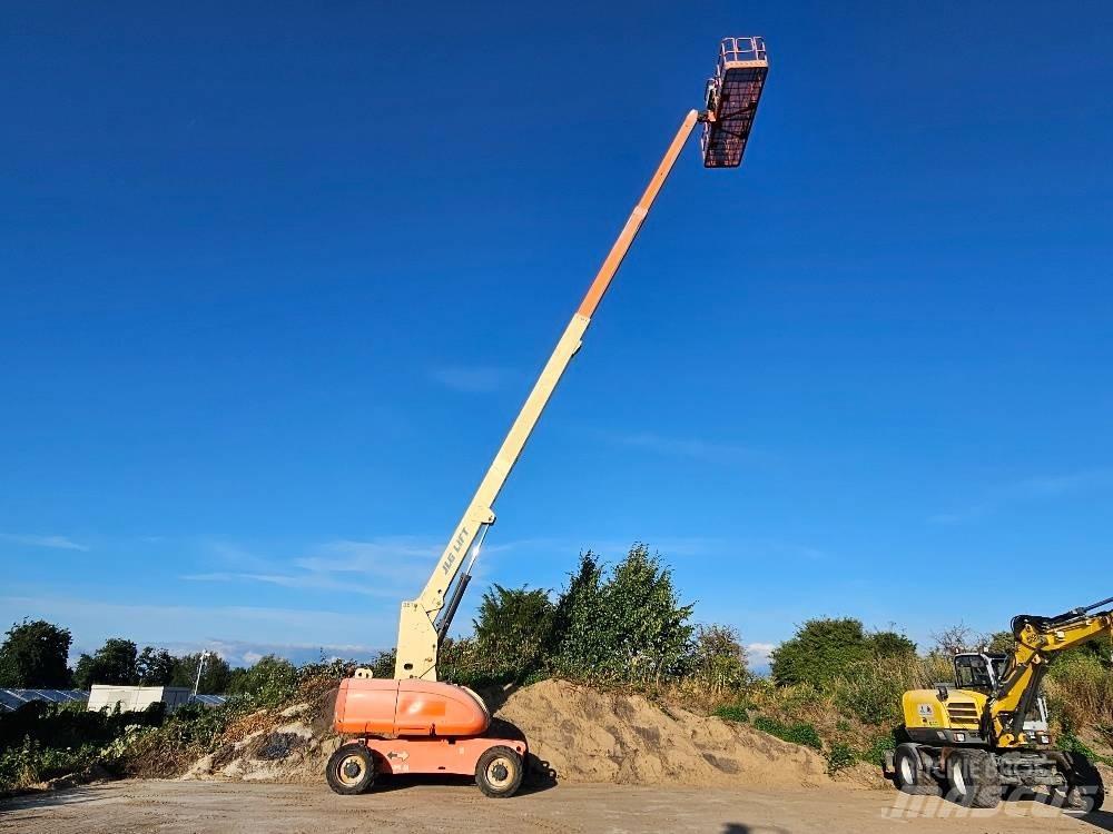 JLG 680S Telescopic boom lifts