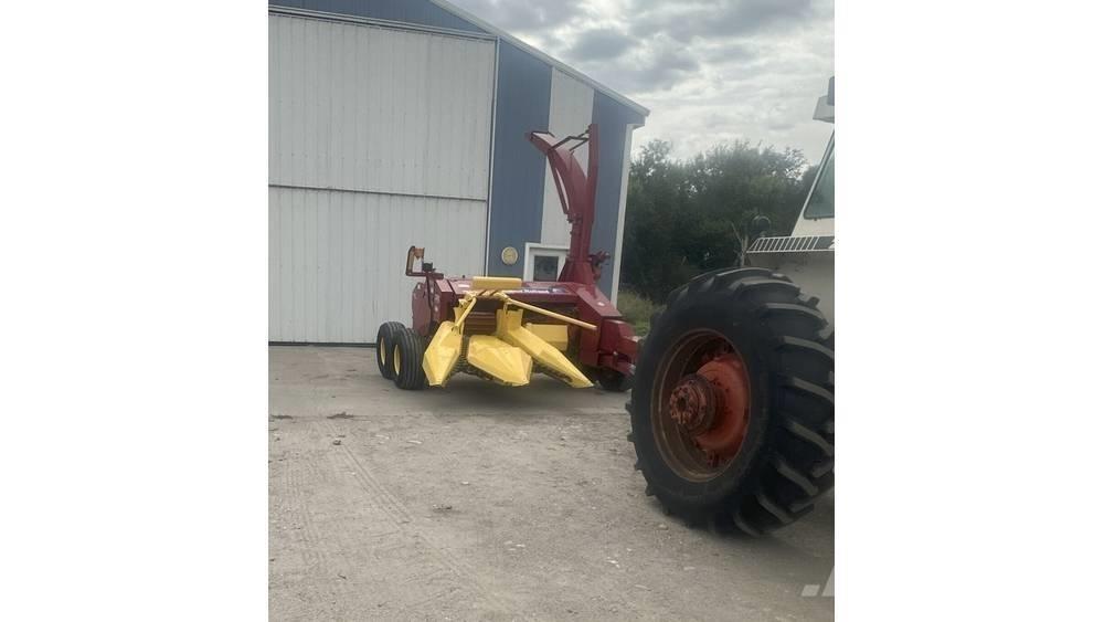 New Holland FP230 Forage Harvester