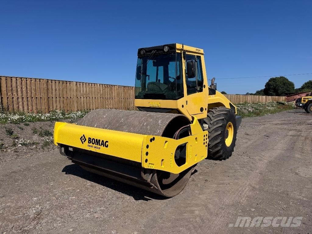 Bomag BW 213 D H-4 Single drum rollers
