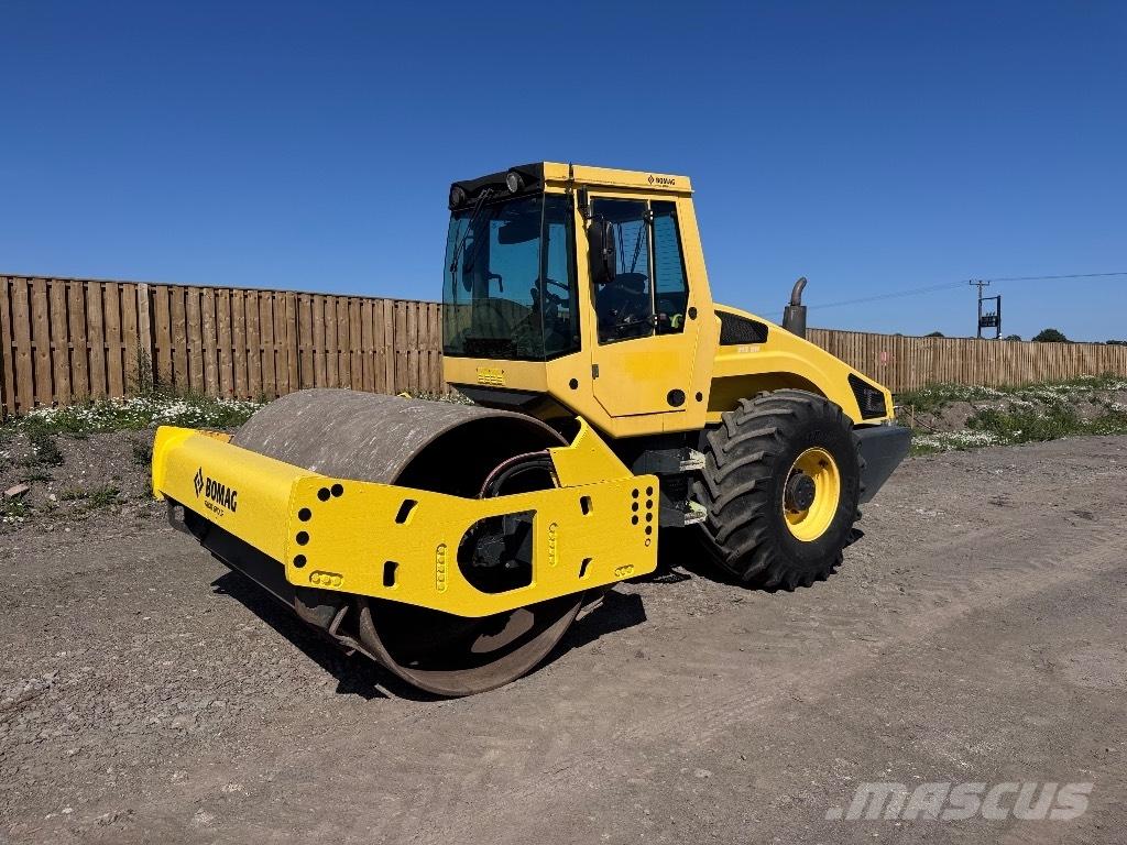 Bomag BW 213 D H-4 Single drum rollers