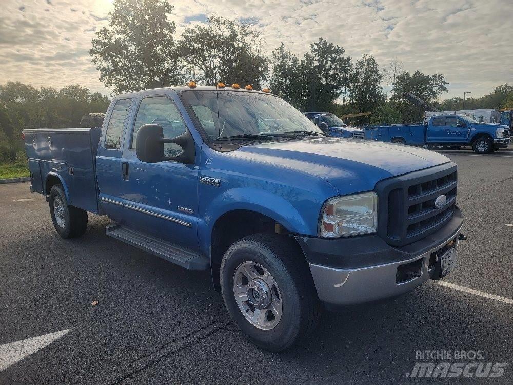 Ford F 350 XL SD Pickup Trucks