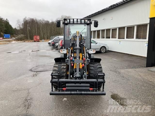 JCB 403 Plus Wheel Loaders