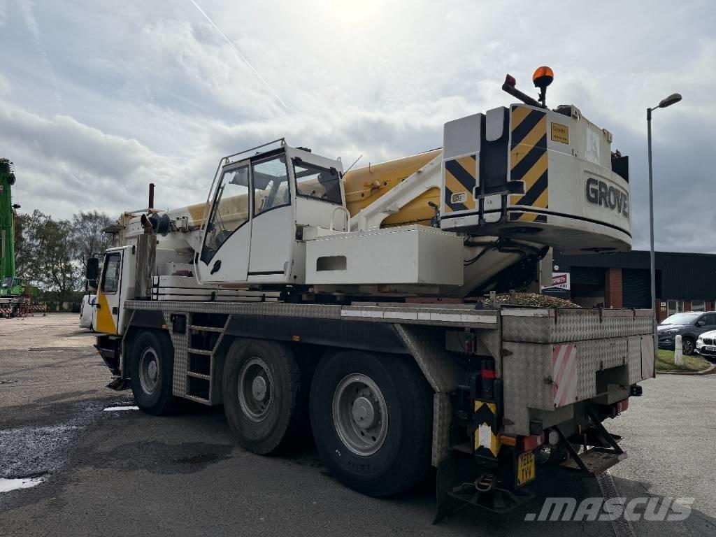 Grove GMK 3055 Mobile and all terrain cranes