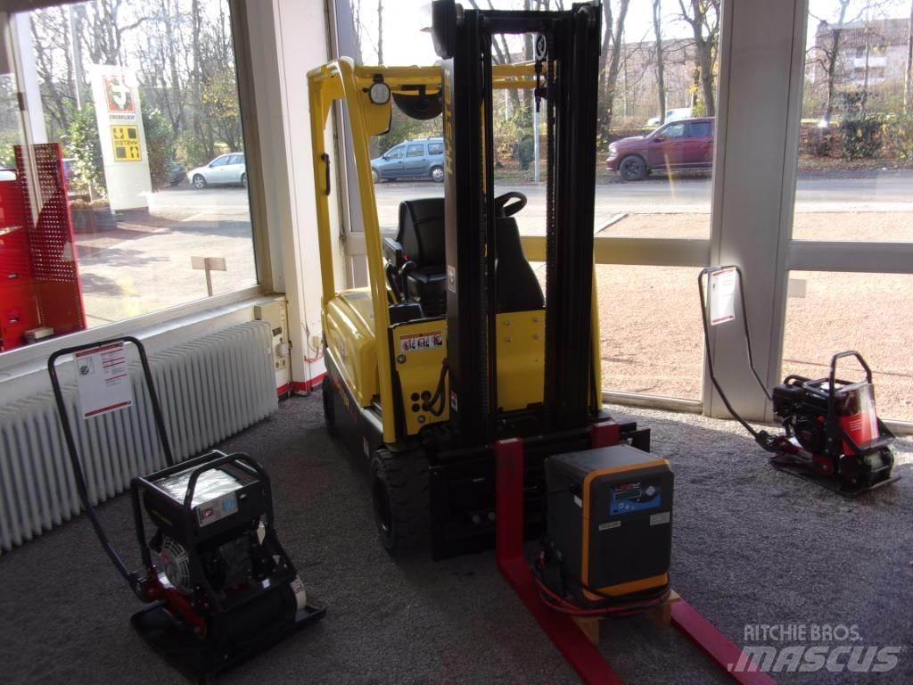 Hyster J2.0XN Electric Forklifts
